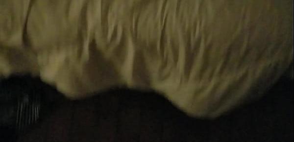  Gatita Mimosa - Mi novia cabalgando un macho en nuestra cama